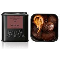 Mill & Mortar Muskatnød og Blomme Hel Ø - 45 g.